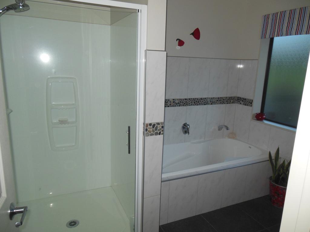 Silverdale Garden Stay Орева Экстерьер фото